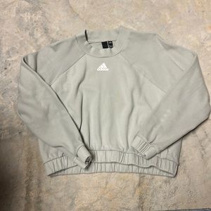 M Adidas cropped crew neck